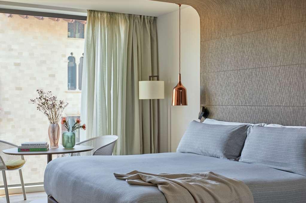 Hotel Me Barcelona Pokoj fotografie